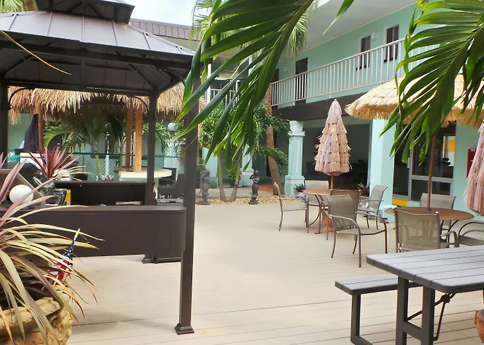 Island House Resort Hotel