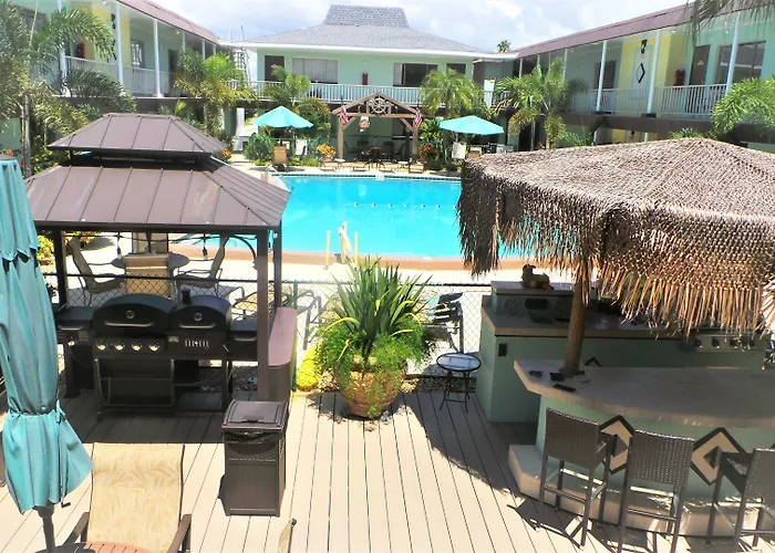 Island House Resort Hotel